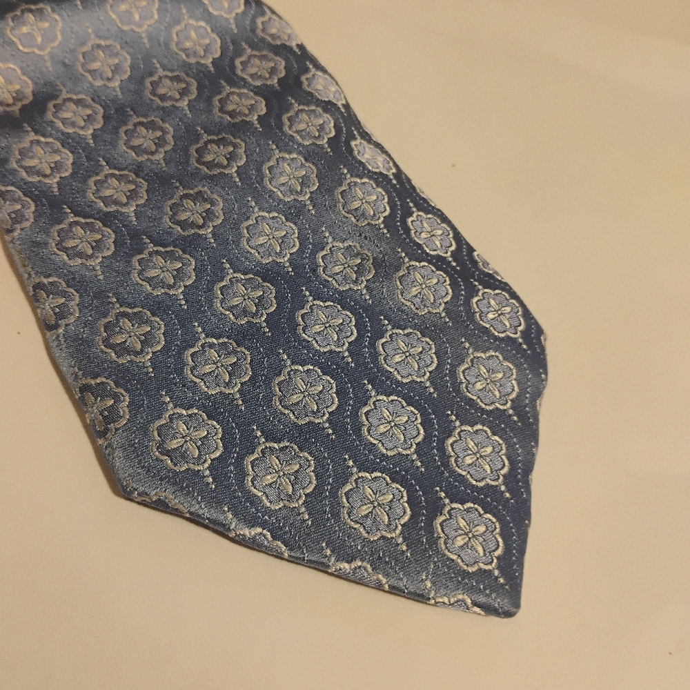 Valentino Men’s Tie Embroider Thick Woven Luxury